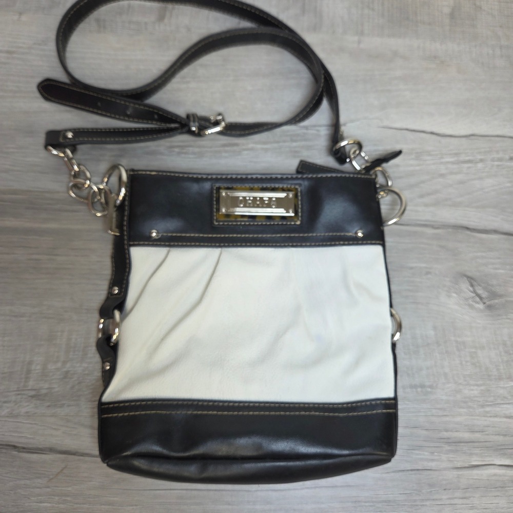 Chaps Black White Colorblock Crossbody Bag Silver Chain Link Hardware Small